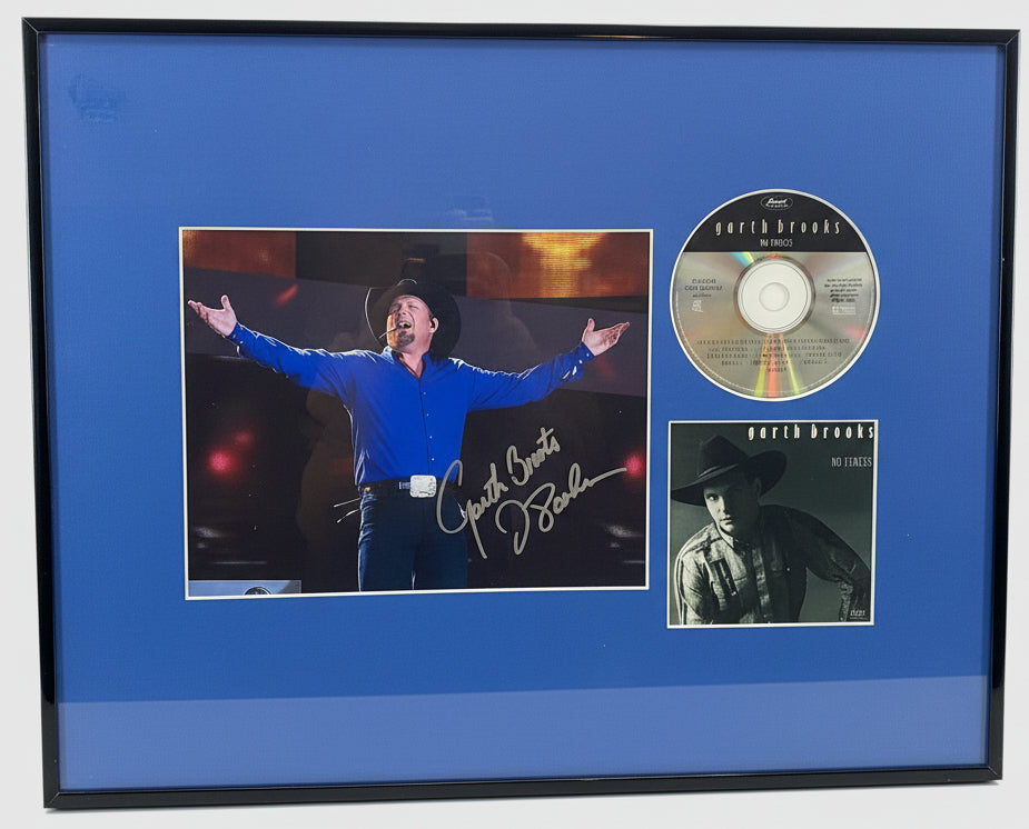 Garth Brooks Signed Photo with Custom Mat and Frame 16x20